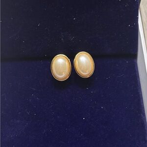 Vintage Napier Gold and Cream Oval Earrings (Clip Ons)